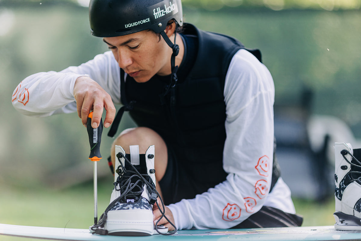 Wakeboard Bindings – OneWake