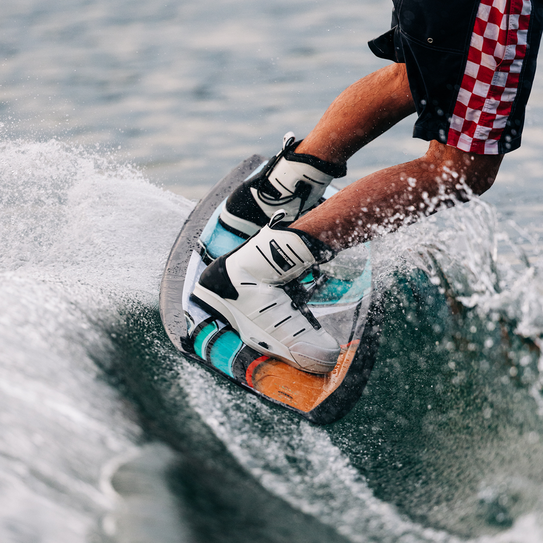 2026 Liquid Force Aero 6X Wakeboard Bindings – OneWake